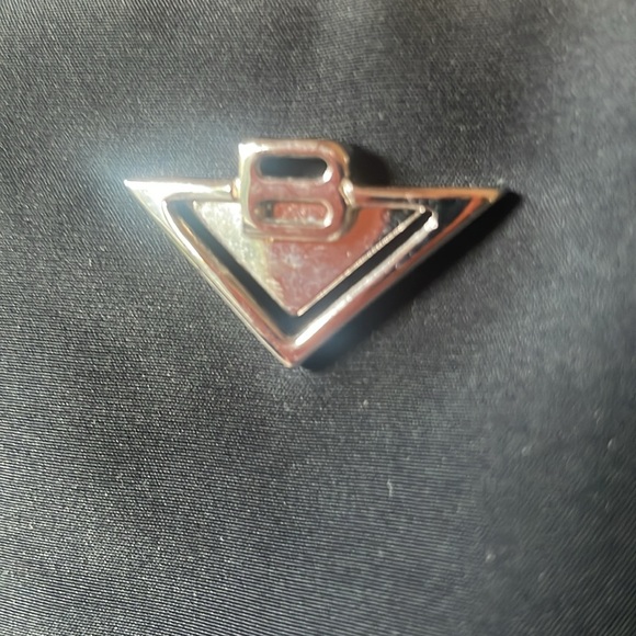 Reversible Bottega Veneta nylon tote, cheetah & black w/ zip pocket & silver BV - Picture 3 of 6